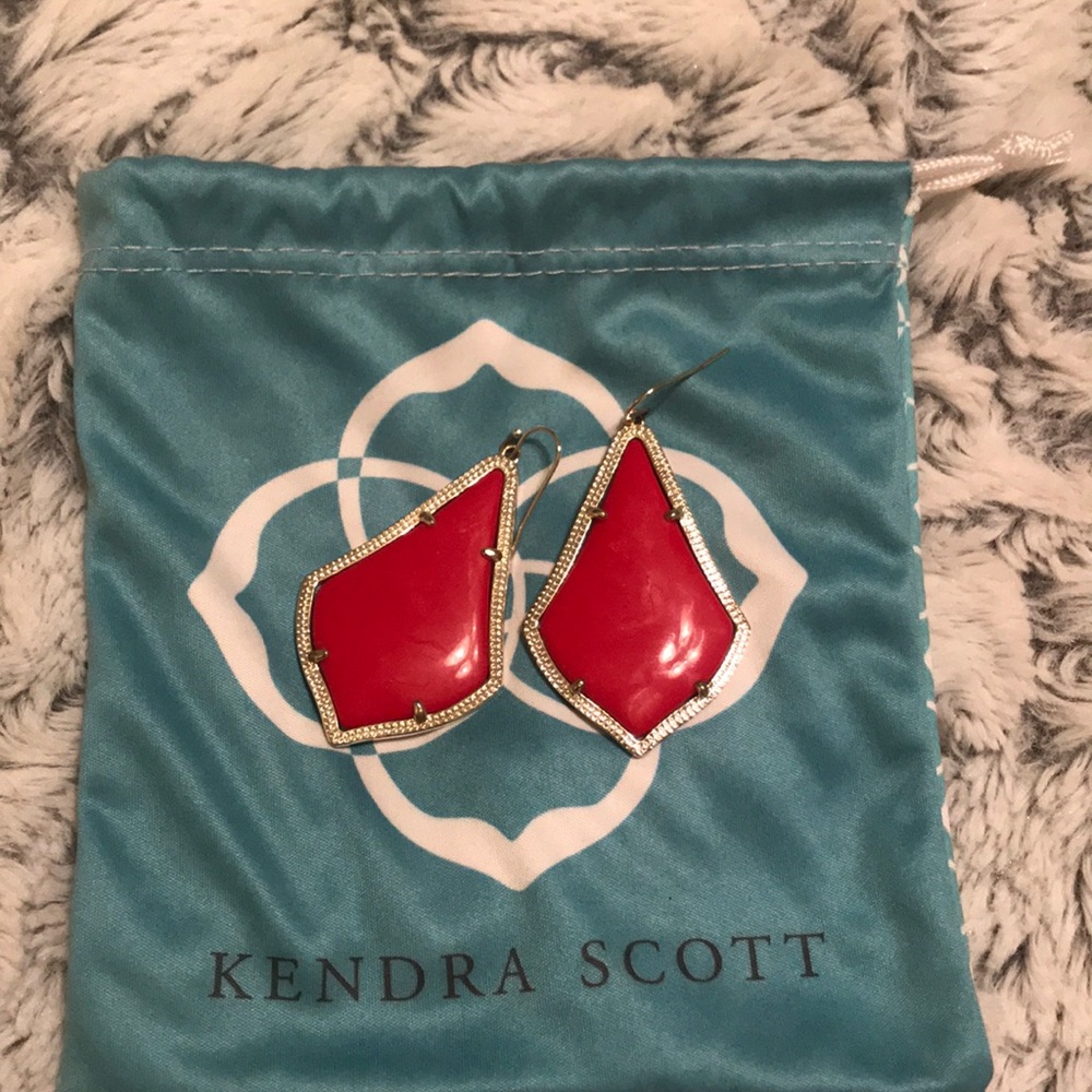 RED KENDRA SCOTT EARRINGS